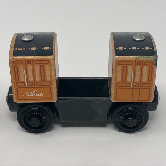 Thomas & Friends Annie & Clarabel Wood Train Cars Shining Time Station Set Of 2 - Picture 5 of 13